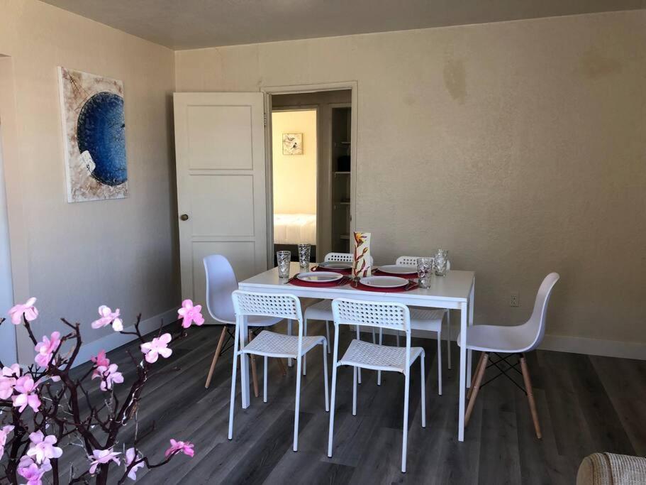 Entire Lovely 3-Bedroom Home W Yard, Parking Τσούλα Βίστα Εξωτερικό φωτογραφία
