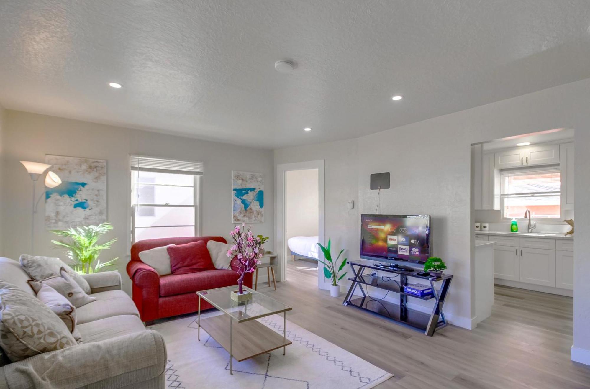 Entire Lovely 3-Bedroom Home W Yard, Parking Τσούλα Βίστα Εξωτερικό φωτογραφία